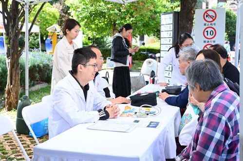 聚焦銀發急難愁盼，昆明啟動2025年敬老月系列活動，全方位提升護理機構服務水平